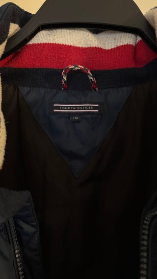 CHAQUETA Tommy Hilfiger AZUL NIÑO (ORIGINAL)