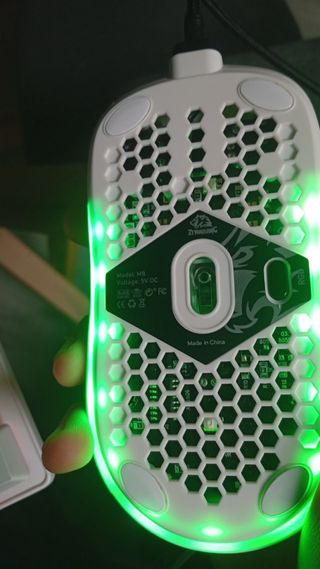 Ratón Zoqug M8 Blanco con RGB