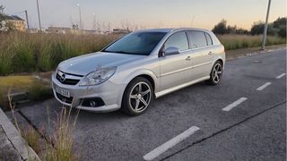 Opel Signum 2006