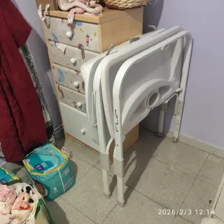 Cambiador y bañera portátil para bebé