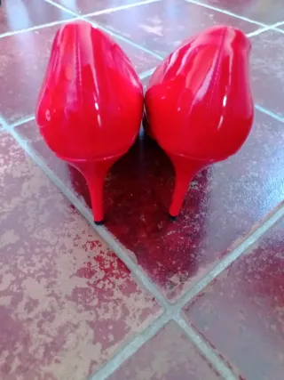 Zapatos de tacón Colourcherie rojos talla 36