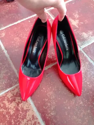Zapatos de tacón Colourcherie rojos talla 36