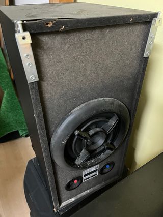 Minicadena Sony con 5 altavoces y mesa