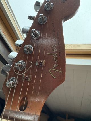 Guitarra Stratocaster