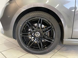 MERCEDES CLASE V 250D AUTOMÁTICA AVANTGARDE LARGA