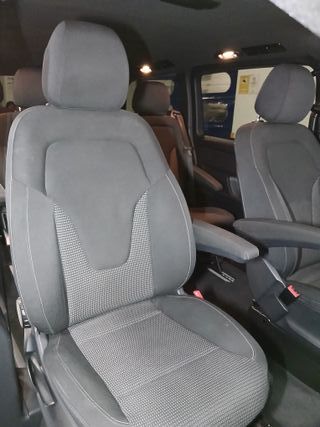 MERCEDES CLASE V 250D AUTOMÁTICA AVANTGARDE LARGA