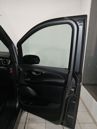 MERCEDES CLASE V 250D AUTOMÁTICA AVANTGARDE LARGA