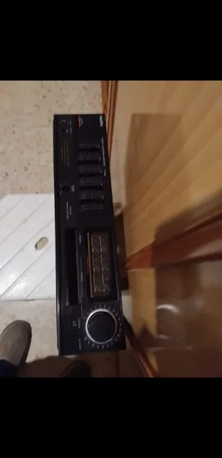 Amplificador Sanyo Negro