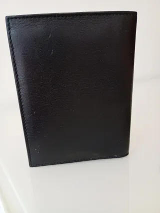 Cartera billetera de hombre en piel negra