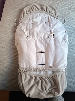 Funda para silla de bebé gris con estrellas