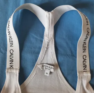 Calvin Klein, mono deportivo blanco
