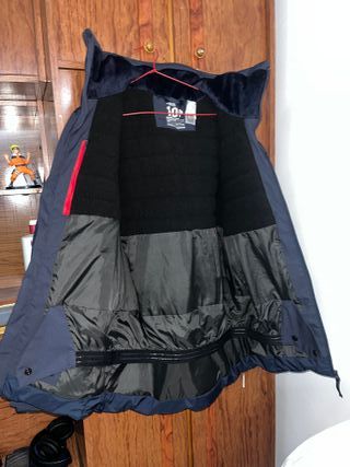 Chaqueta con capucha azul WEDZE