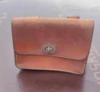 Maletín de cuero marrón