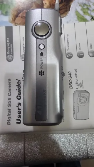 Sony Cyber-shot DSC-S40 Plata