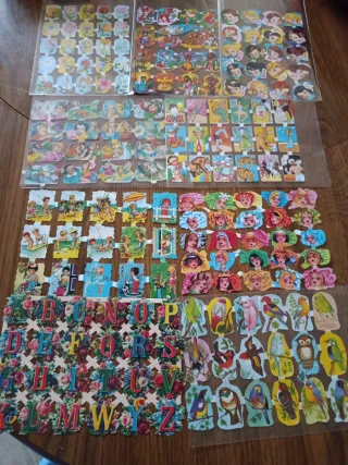 9 láminas de cromos troquelados