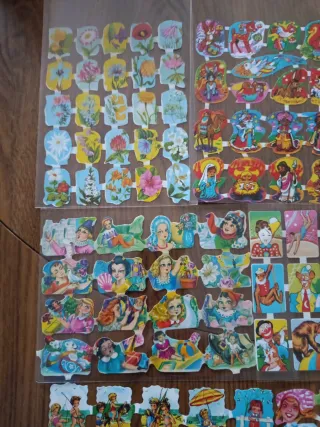 9 láminas de cromos troquelados