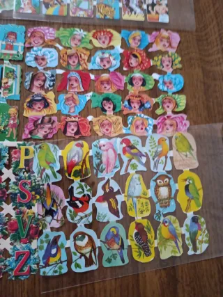 9 láminas de cromos troquelados