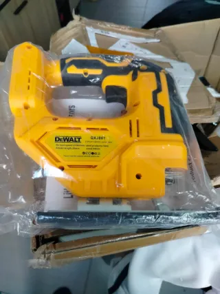 Caladora Dewalt QXJ001