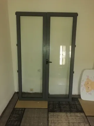 Puerta doble de aluminio mededa ancho 1.40 a 2.40