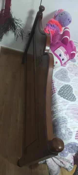 Dormitorio compl, armario, mesita  Escritorio,cama