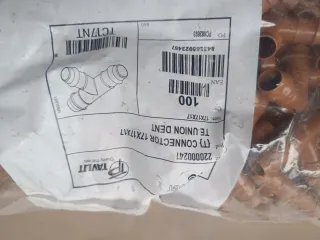 Tubería de goteo 2 rollos  Más accesori 200m etc