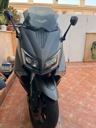 Yamaha Tmax 530