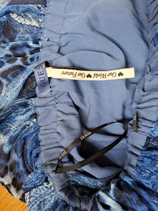 Blusa Guess Paisley Volantes Talla S