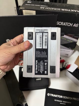 Traktor Audio 6 - Interfaz de Audio DJ