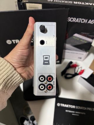 Traktor Audio 6 - Interfaz de Audio DJ