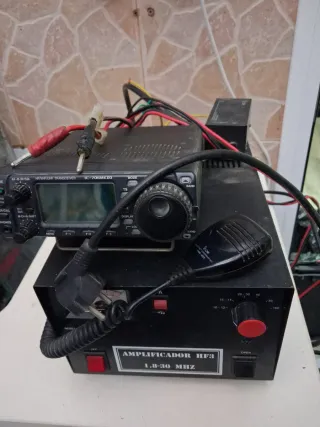 Amplificador HF3 ICOM 1.8-30 MHz