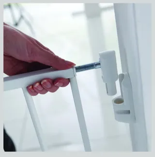 Munchkin LINDAM Puerta de seguridad 64,5-102 cm