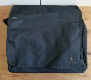 3 Bolsos Dewar's Negros