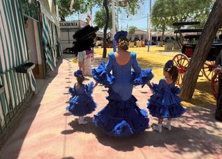 Traje de Flamenca azul con lunares