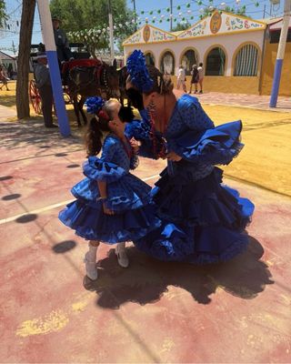 Traje de Flamenca azul con lunares