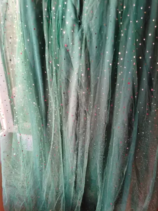 Vestido largo verde con brillos