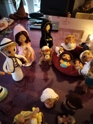 Set di figure all'uncinetto per presepe