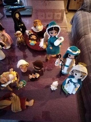 Set di figure all'uncinetto per presepe
