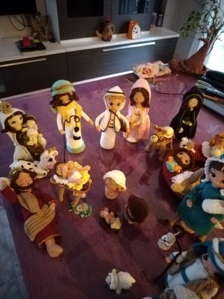 Set di figure all'uncinetto per presepe
