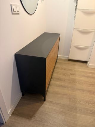 Aparador recibidor negro y madera