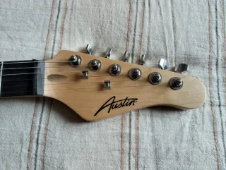 Guitarra Stratocaster Austin