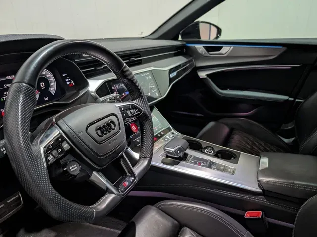 Audi A6 55 TFSI-E 367cv Competition look S6