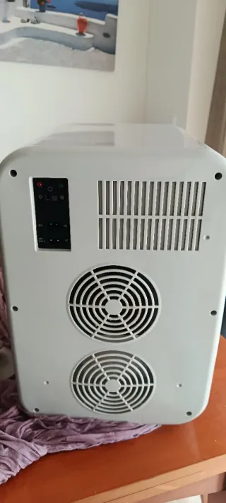 Nevera Cecotec Bolero 20L Beige