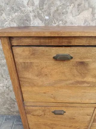 Zapatero rústico de madera