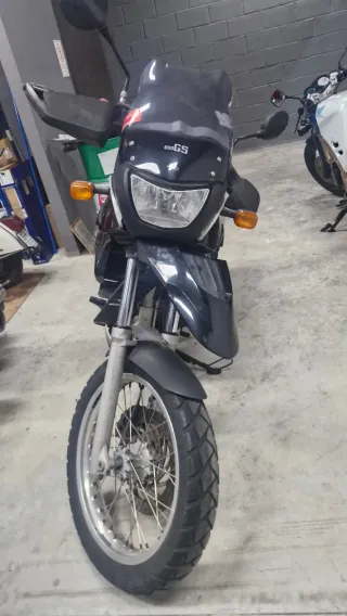 Moto Trail BMW F650GS Negra