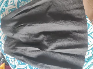 Falda H&M Negra Texturizada