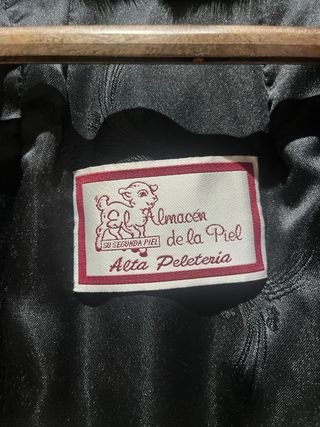 Abrigo de piel marrón