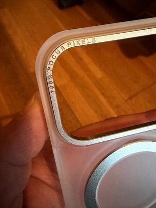 Funda iPhone 17 Pro Focus Pixels Plata