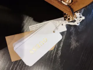 Borsa Guess Mezzaluna tracolla catena