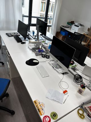 Mesa de oficina 4 puestos