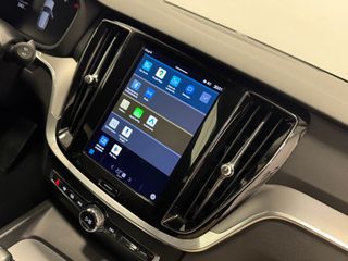 Volvo V60 B4 D PLUS DARK AUTO